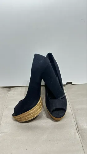 R$50- Salto peep toe H&M tamanho 37 Brasil( 39 Europa) 