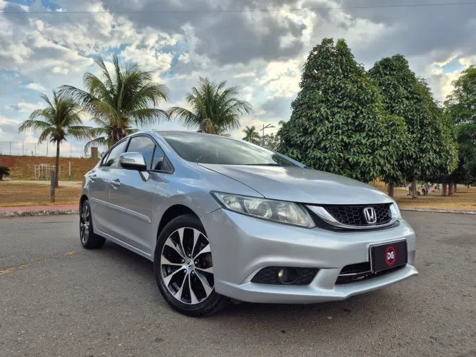 Honda Civic Sedan LXR 2.0 Flexone 16V Aut. 4P 2015