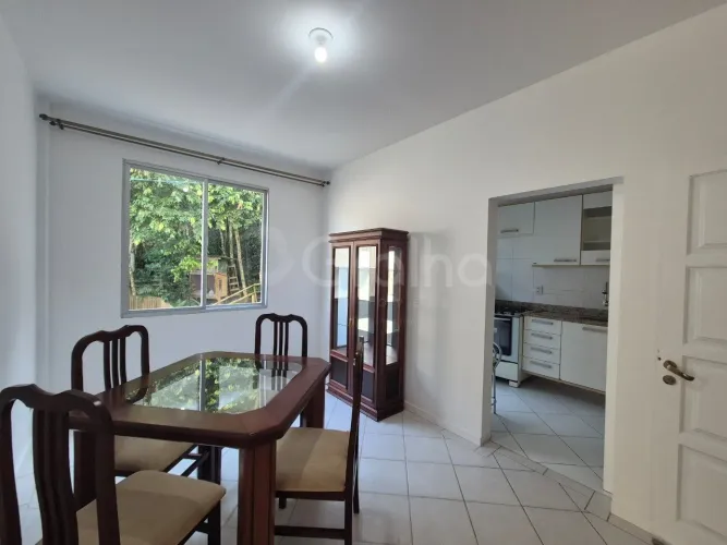 Apartamento de 51 m² com 2 quartos no Centro