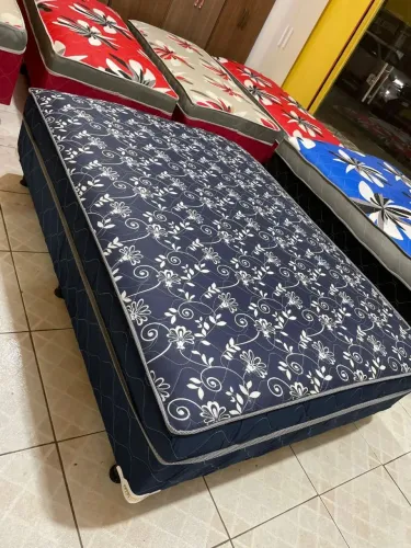 Cama casal espuma e mola na promoção 