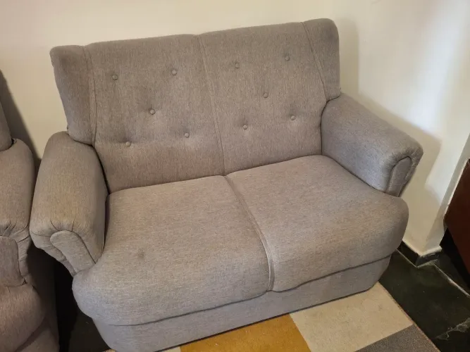 Sofá Conjunto 2 lugares + 2 poltronas