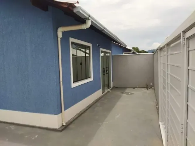 Alugo casa em Bongaba
