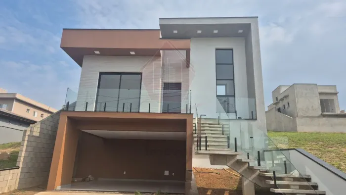 Casa em condomínio no Phytus, Itupeva-SP: 1 quarto, 1 suíte, 2 salas, 3 banheiros, 4 vagas