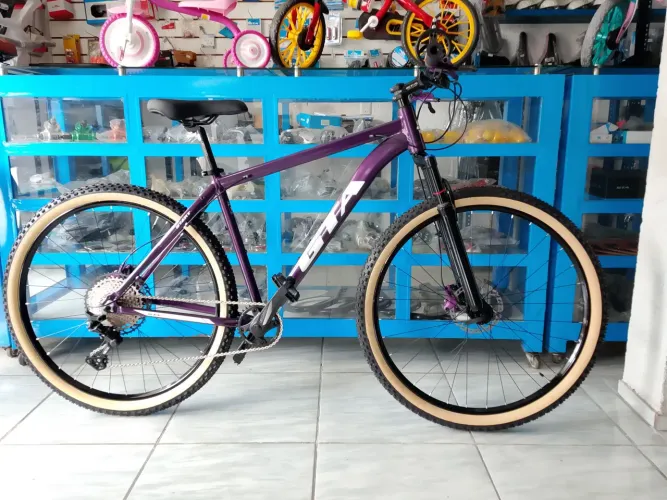 Bike aro 29 Montain bike GTA com freios hidráulicos