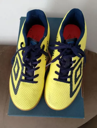Chuteira Futsal Umbro Tamanho 37