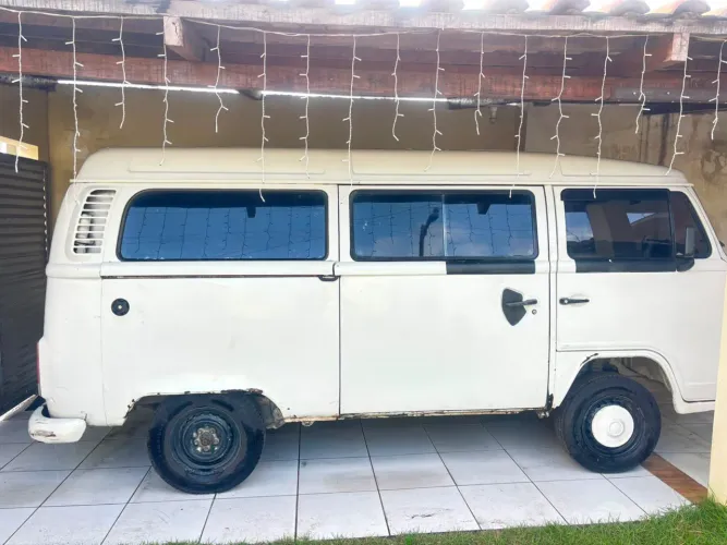Volkswagen Kombi Standard 1.4 MI Total Flex 8V 2009