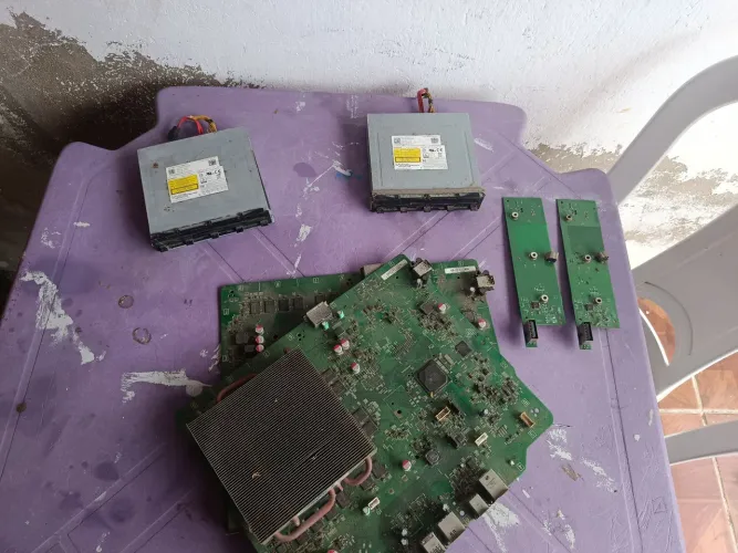 sucata Xbox one fat
