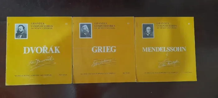 Coleção com 19 vinis - Música Clássica - Chopin - Paganini entre outros