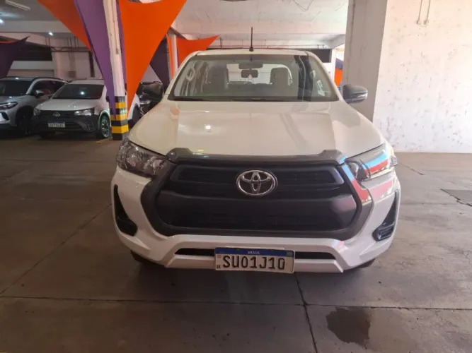 Toyota Hilux CD SRX Plus 4X4 2.8 TDI Die. Aut. 2024