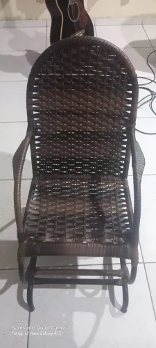 Cadeira de balanço infantil 