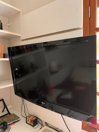 TV LG antiga 40 polegadas