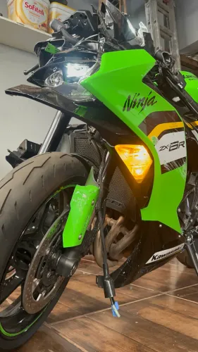 Kawasaki NINJA ZX6r 