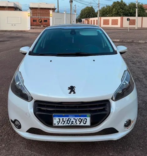 Peugeot 208 Griffe 1.6 Flex 16V 5P Mec. 2014