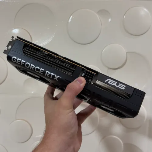 RTX 5060 8GB ASUS PRIME (PRATICAMENTE NOVA)