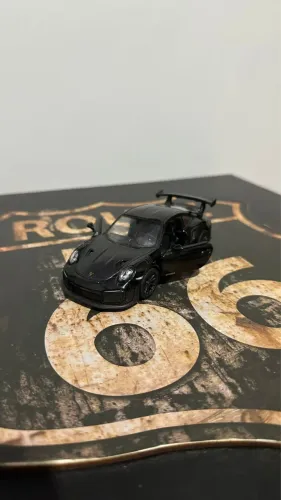 Miniatura Porsche 911 GT2RS 1:32