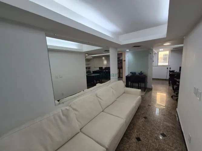 Salas Comerciais (2) no Funcionários em BH