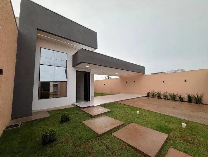 Casa c/ Quartos térrea moderna à venda no Setor Bertaville