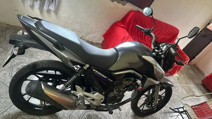 Vendo moto interessado chama no privado