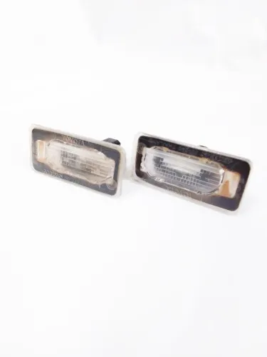 Par Luz De Placa Toyota Corolla 2.0 2021/2024