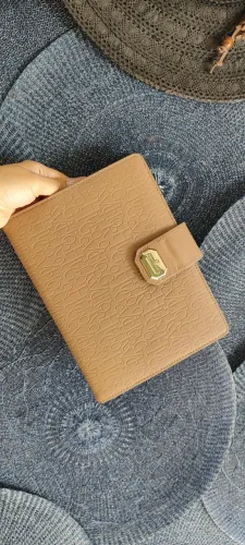 Porta Agenda Perkins Victor Hugo carteira grande couro 