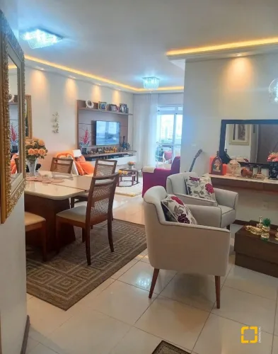 Vendo Apartamento com 4 quartos no Residencial Flamboyant no bairro Estreito em Florianópo