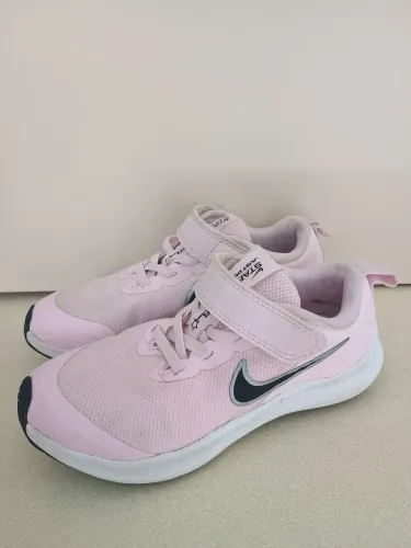 Tênis Nike infantil semi novo 