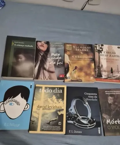 Livros Diversos Desapego