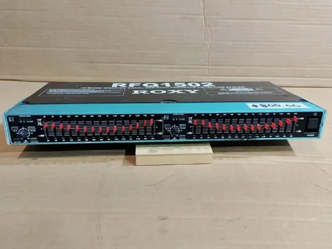 Equalizador Roxy RFQ 1502