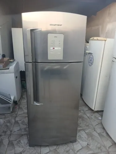 Vendo linda geladeira Brastemp Frost Free inox com garantia