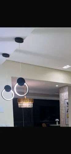 Lustre pendente preto moderno