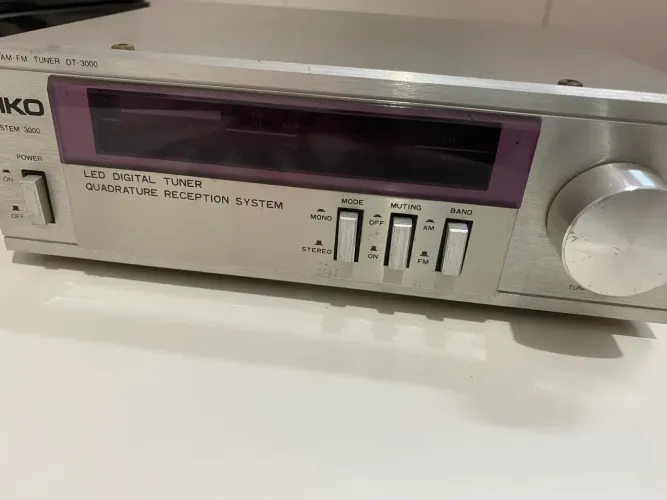 Tuner Aiko DT 3000
