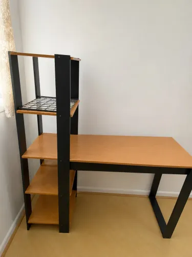 Estante/escrivaninha