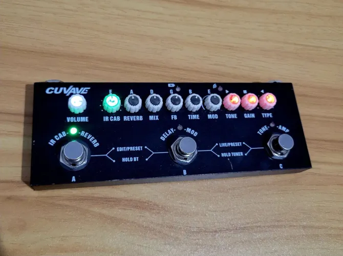 Pedaleira Cube Baby Guitar - M Vave