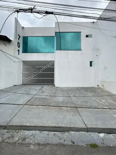Prédio Comercial no Vieiralves com 12 salas
