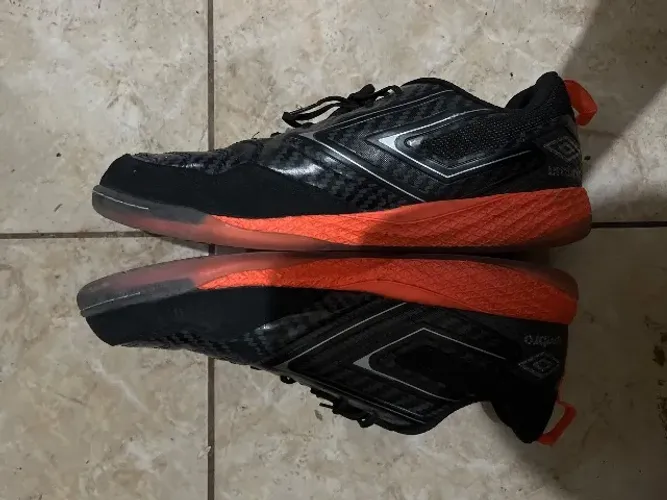 Chuteira Futsal Umbro Pro 5 Bump Unissex