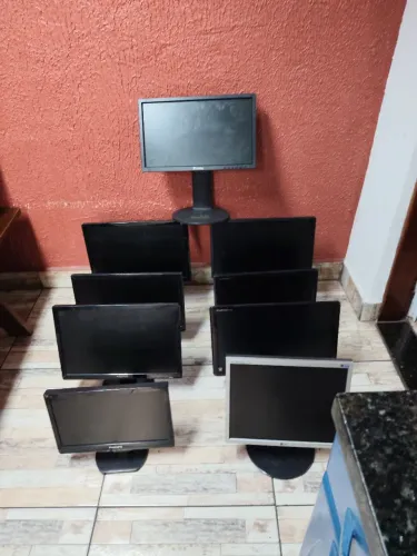 Monitores $50,00 cada