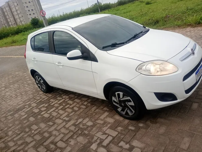 Fiat Palio Attractive 1.0 EVO Fire Flex 8V 5P 2015