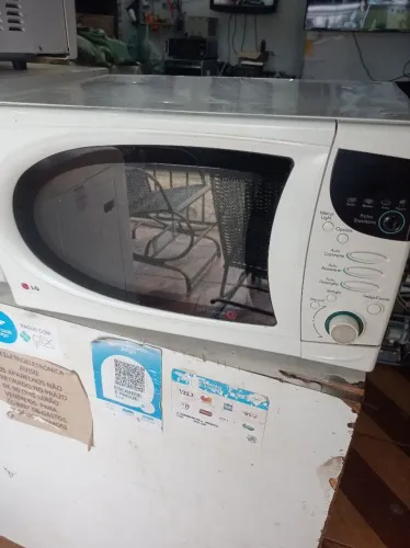 Microondas Eletrolux LG 30 litros 
