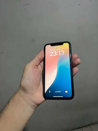 iPhone XR 64gb  por apenas 800