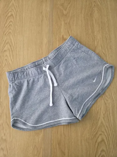 shorts moletom nike cinza p