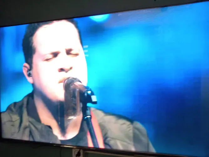 Tv da marca hisense de 58"plg