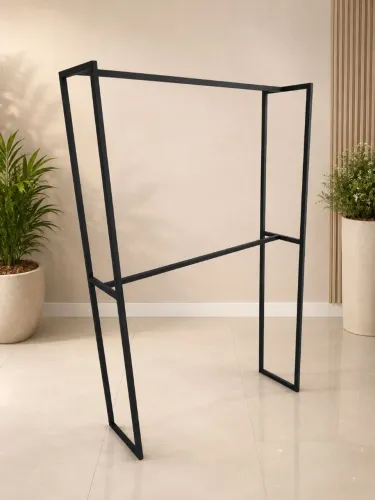 Balcão e Arara para Loja de Roupa 