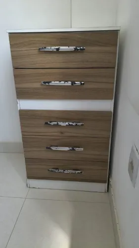 Cômoda 5 gavetas