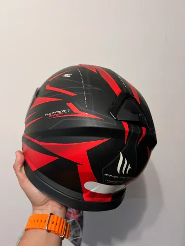 Capacete moto MT Helmets tam60