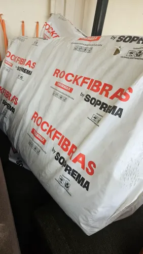 Lã de rocha isolante térmico e acústico