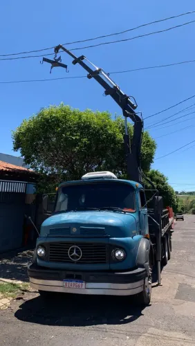 Caminhão 1975 Mercedes Benz 