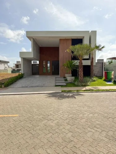 Casa pronta no Terras Alphaville, 3 suítes climatizadas, piscina e 10 min do Beach Park