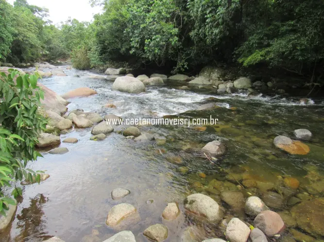Chácara Rústica No Guapiaçu - C/ Cachoeira P/ Banho Nos Fundos