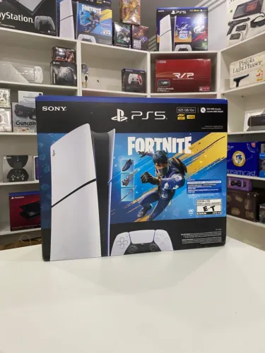 Vendo PlayStation 5 Slim Digital - Bundle Fortnite - novo lacrado 