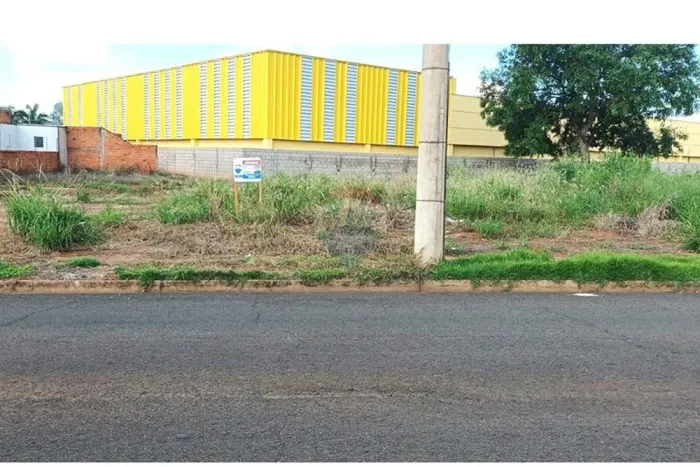 Vendo terreno de 12 x 36,8 no Alto dos ipês,a o lado do Proença